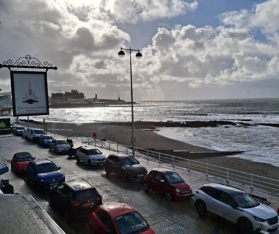 格伦戈威尔酒店主图