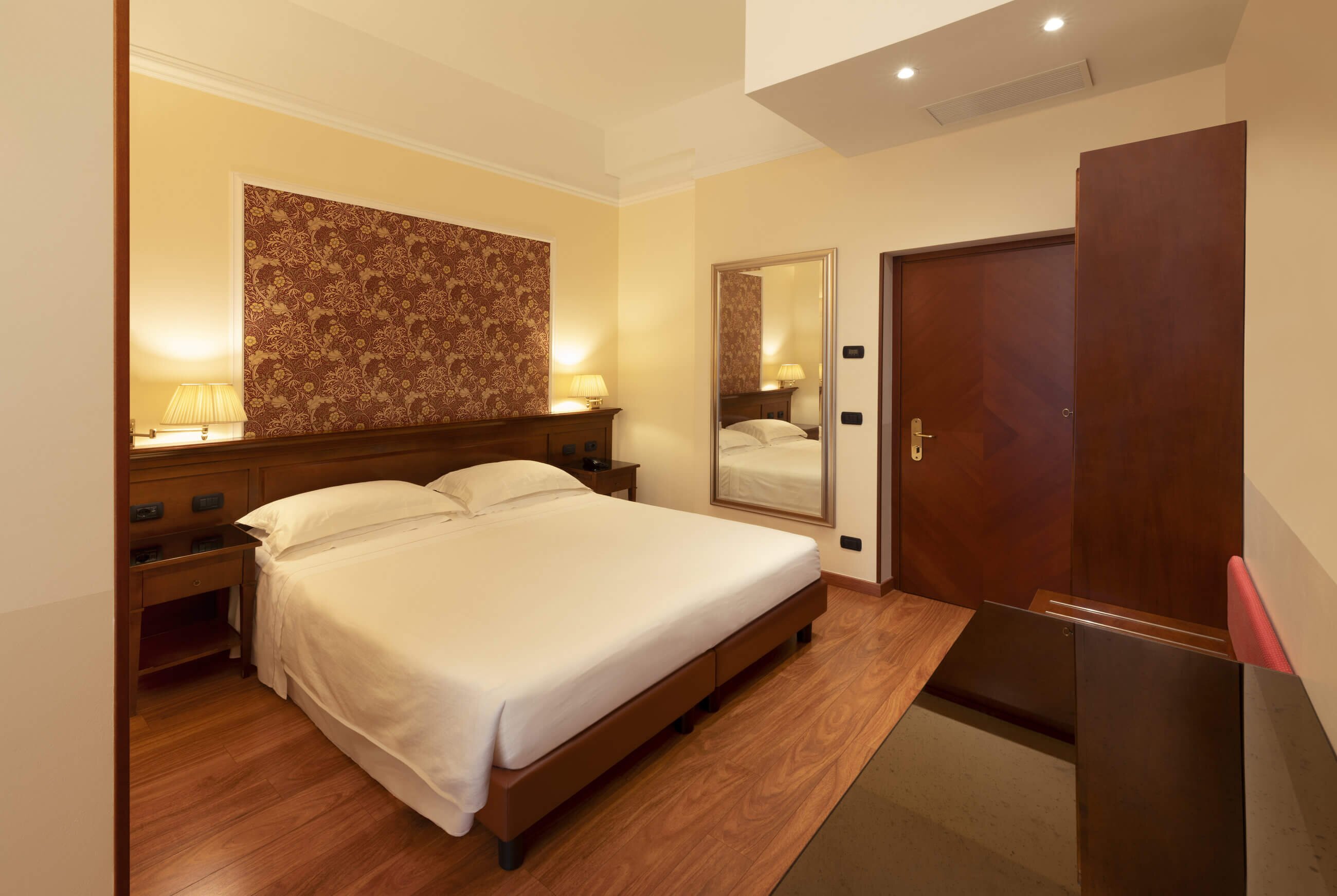 兰卡斯特酒店-客卧