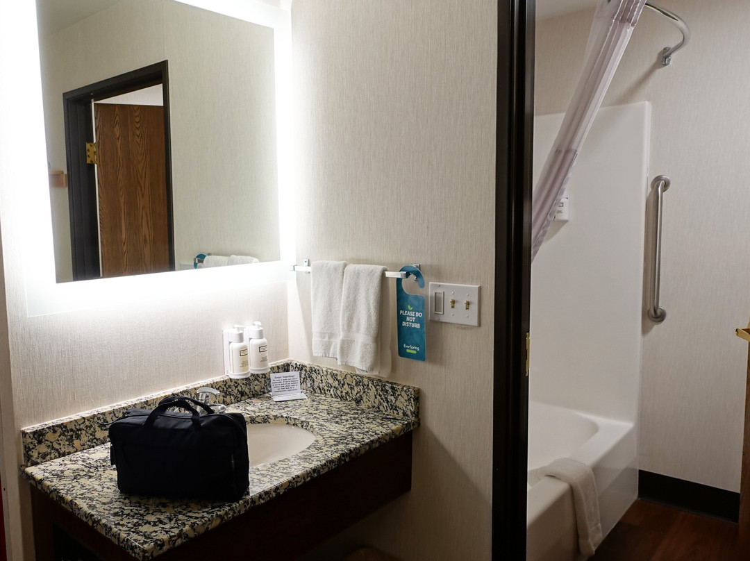 EverSpring Inn & Suites Hill City主图