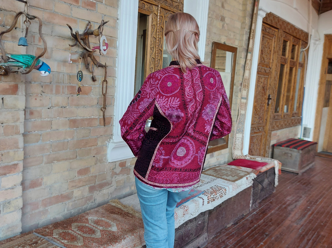 Art Gallery Happy Bird-撒马尔罕必去景点