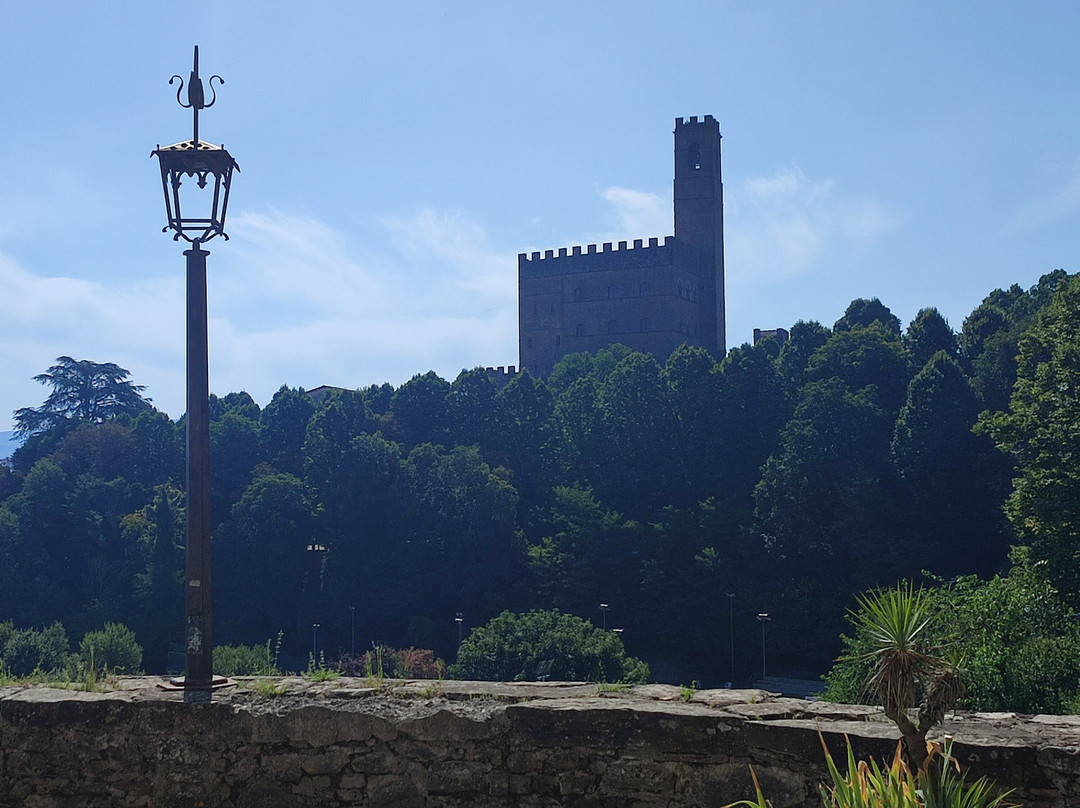 Borgo Medievale di Poppi-波皮必去景点