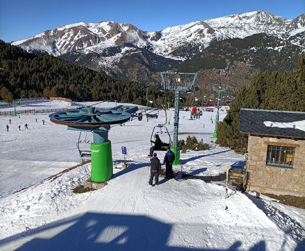 格兰德瓦利拉滑雪场-莱斯埃斯卡迪斯必去景点