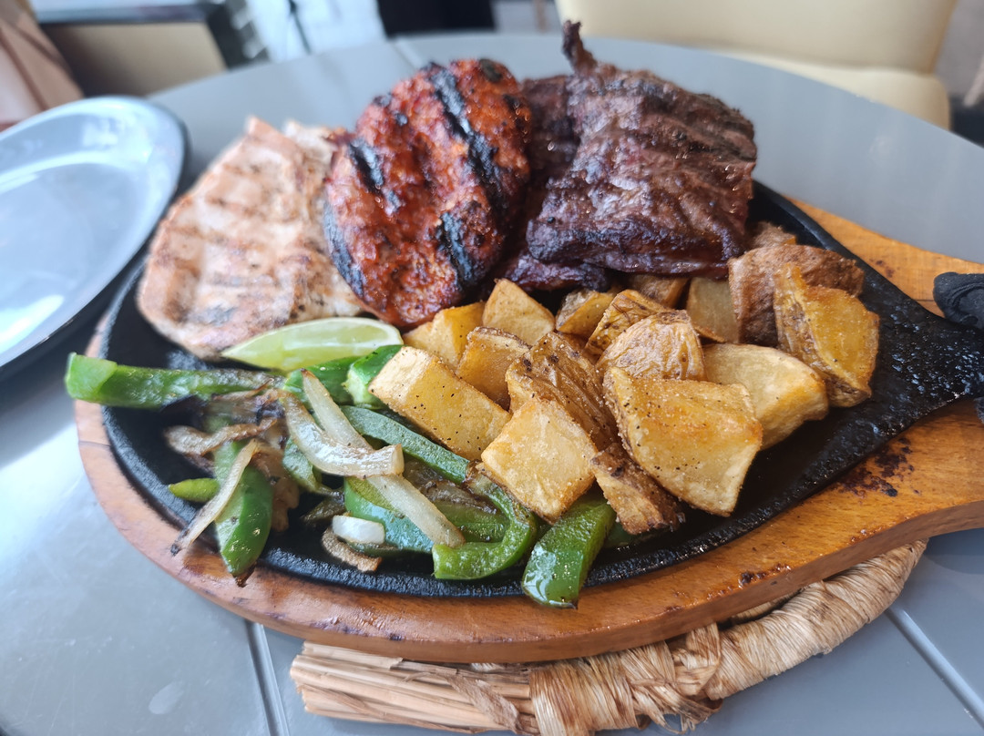 Applebee's - Metromall