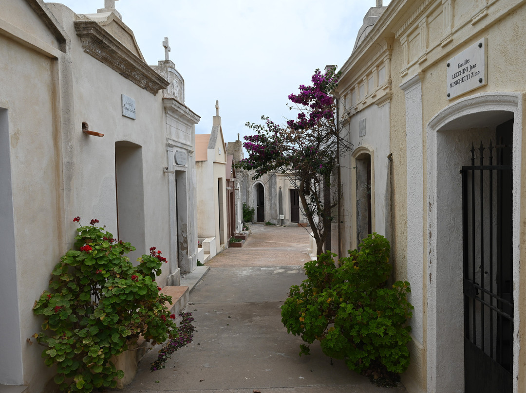 Cimetière Marin de Bonifacio-博尼法乔必去景点