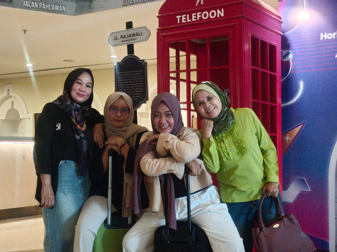 拉贾瓦利宜必思酒店主图