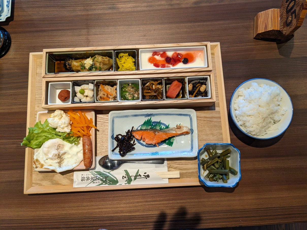 Utopia Warakuen Shiriuchi Onsen Inn-餐饮
