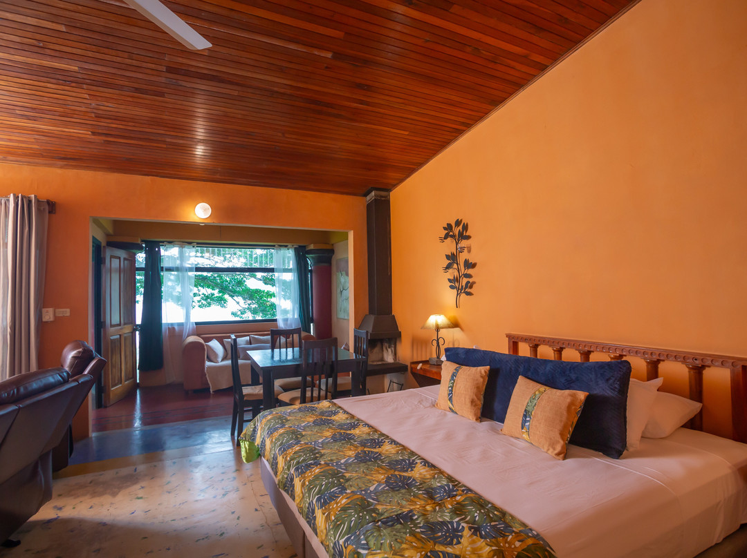 Lake Arenal Hotel, Brewery & Farm主图