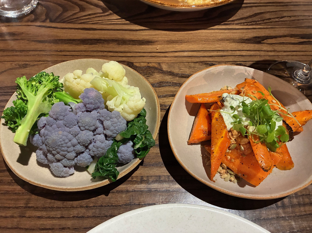 汤加里罗酒店主图