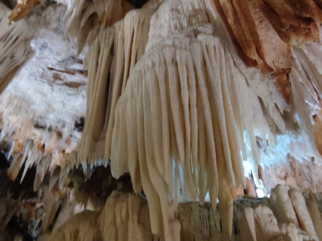 Cuevas del Águila-Arenas de San Pedro必去景点