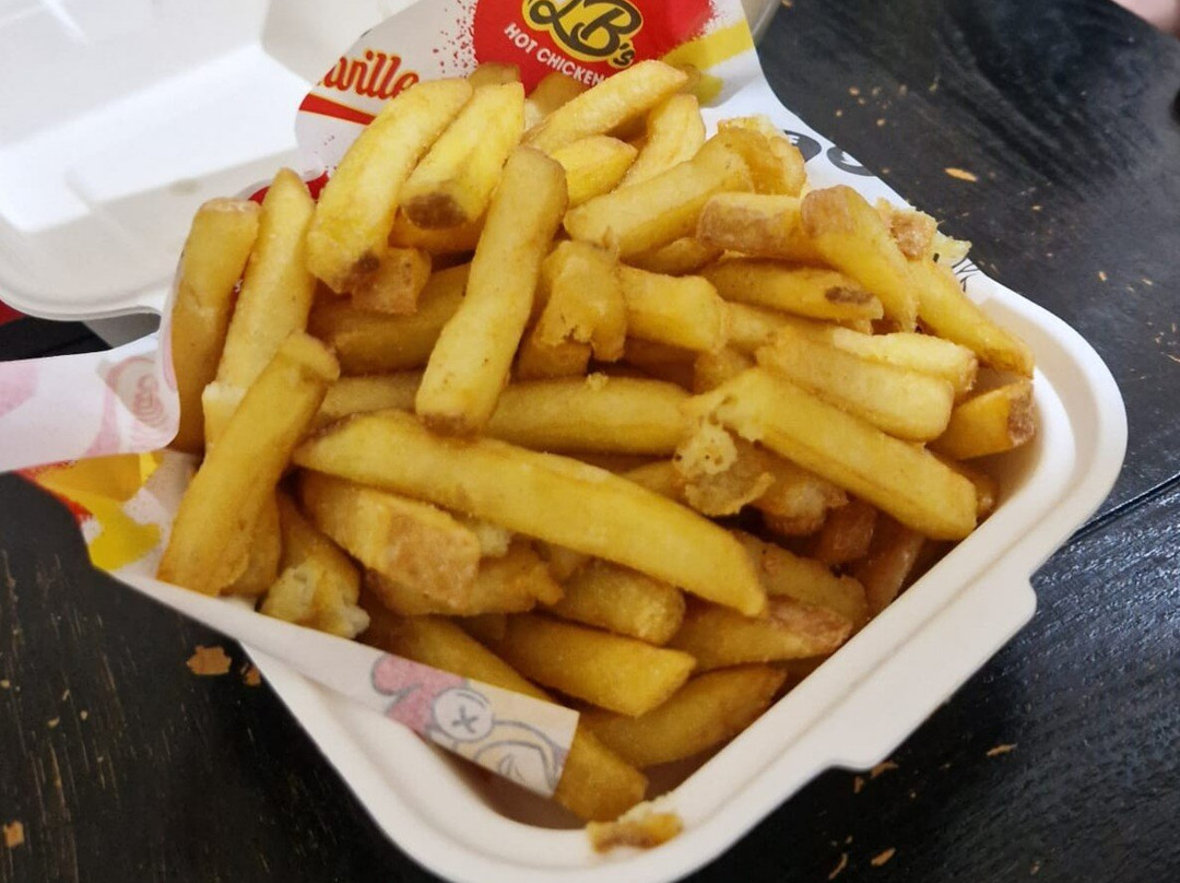 Lucky B's Hot Chicken