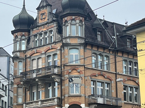 Bow-windows-圣加仑必去景点