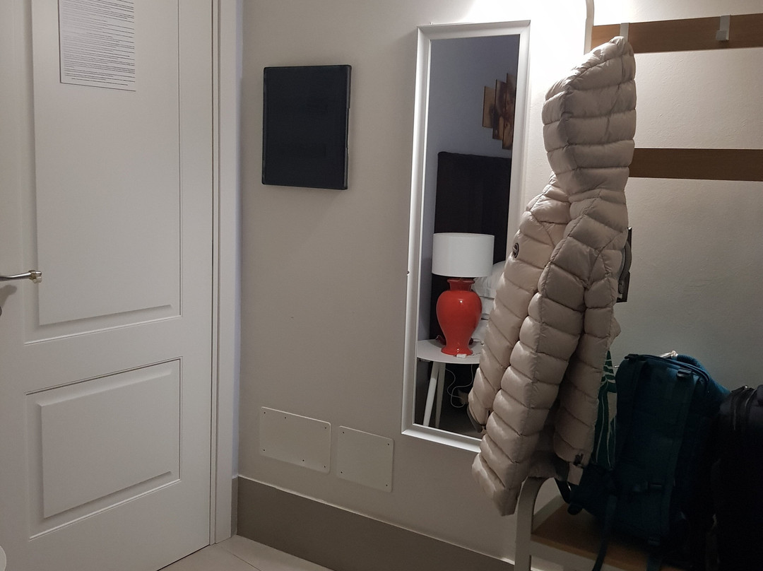 瑞莱斯宫大教堂酒店主图