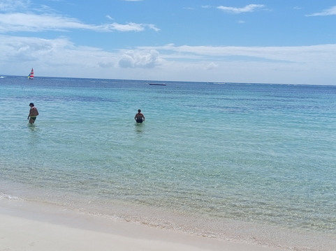 St. Anne Beach-Sainte-Anne必去景点