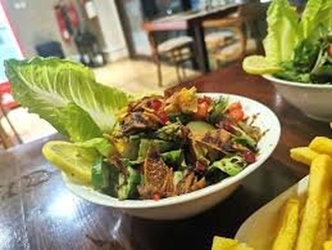 Zuwar Restaurant And Cafeteria