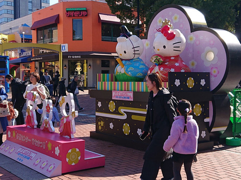 Parthenon Main Street-多摩市必去景点