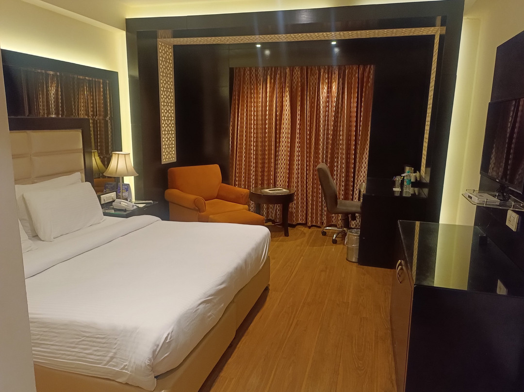 棕榈庭酒店主图