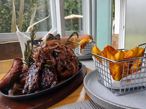 泽兰尼提之家酒店