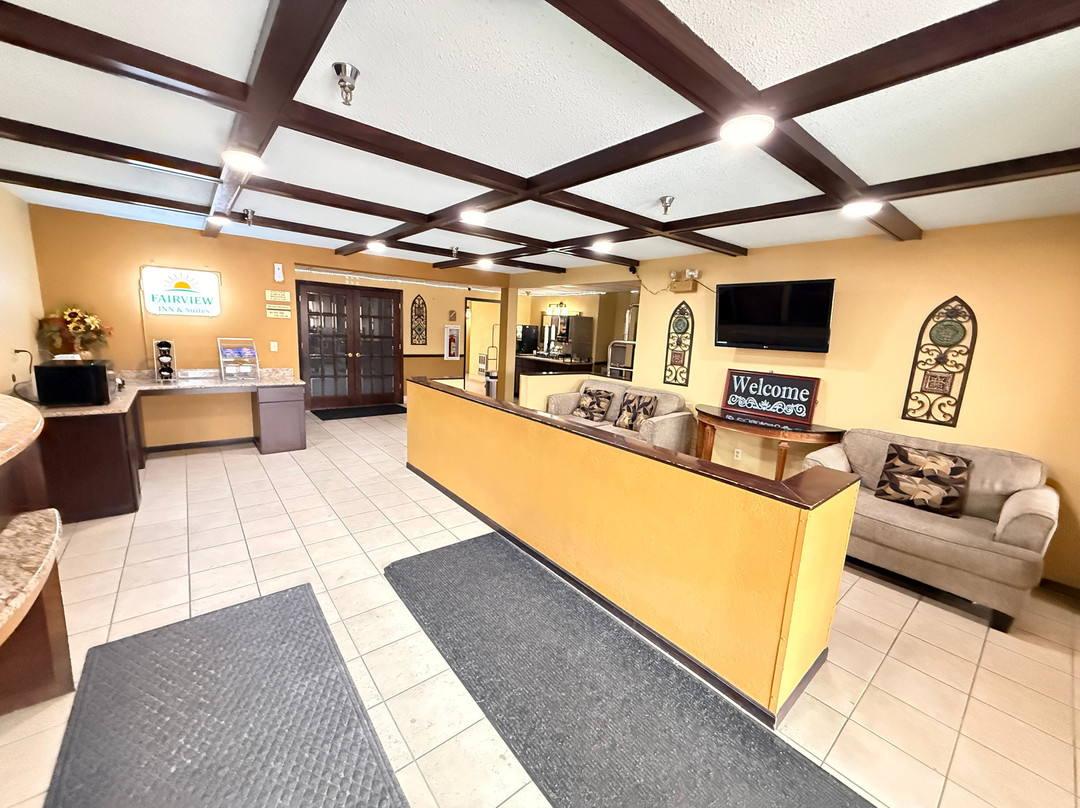 怀特沃特速8酒店主图