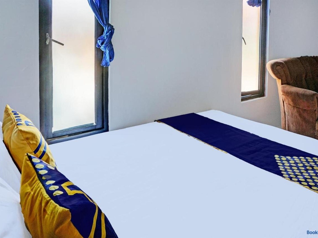 OYO Life 92353 Purnama Syariah Guest House