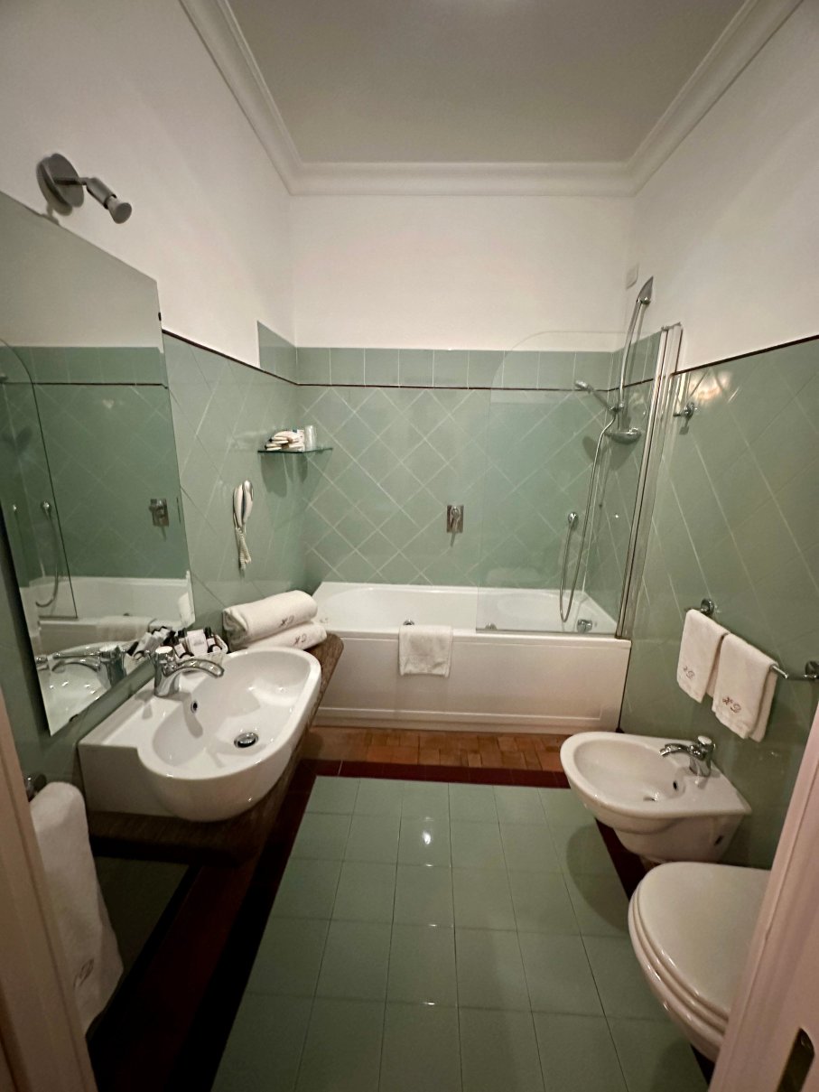 德库玛尼魅力酒店-浴室