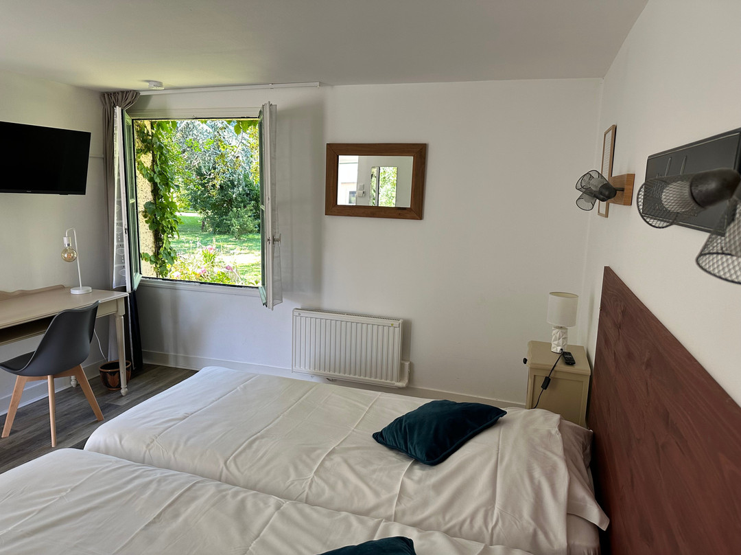 佩龙杜门酒店主图