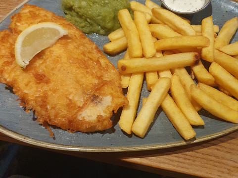 布罗顿酒店主图