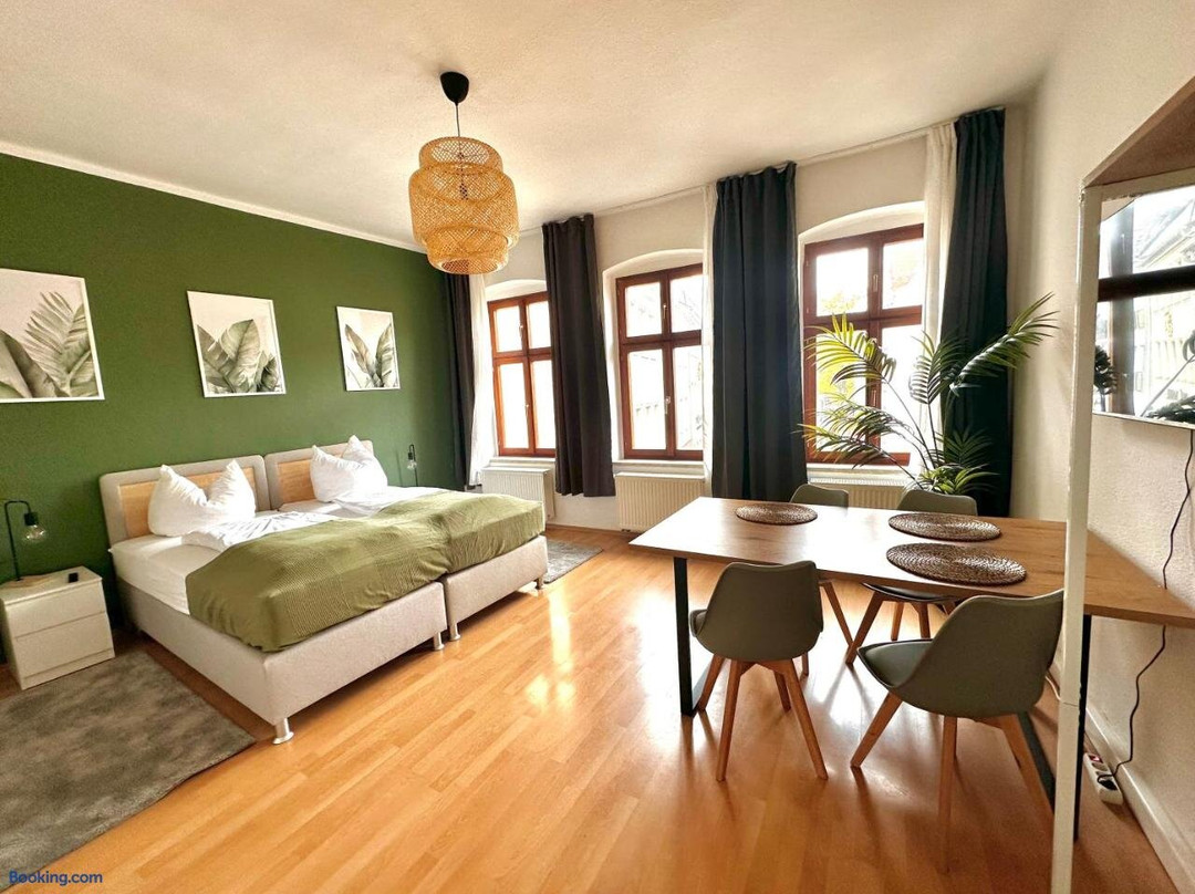 KERA STAY - Apartments Merseburg