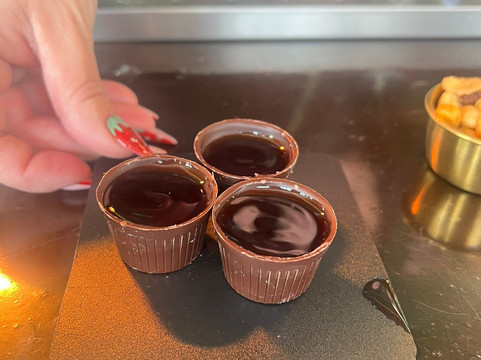 Legends Bar-阿尔布赞拉必去景点