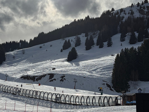 Skob Restaurant Auris