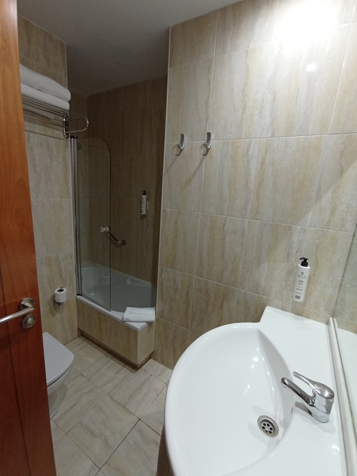 圣地亚哥莱昂住宿-官方