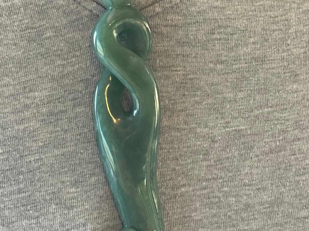 Tectonic Jade-霍基蒂卡必去景点