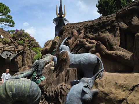 Sculpture Tunnel-大勒必去景点