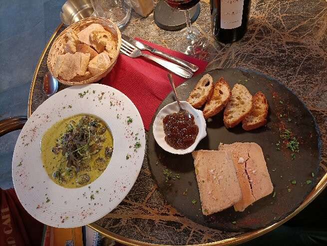 Le Grand Café