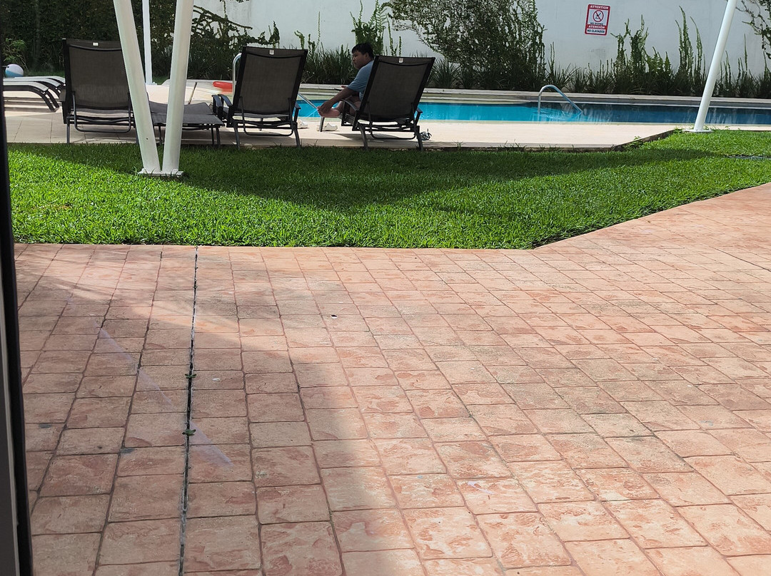 帕拉伊索希尔顿欢朋套房酒店主图