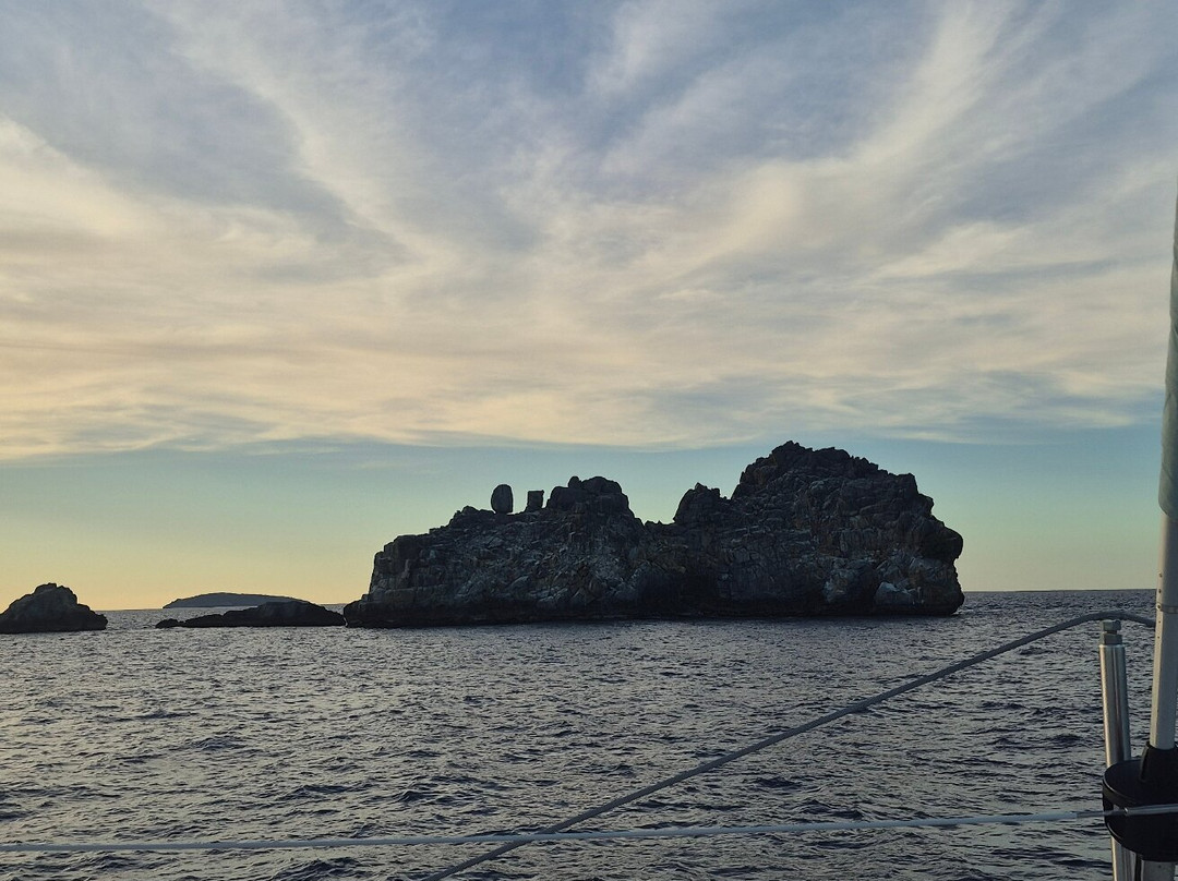 Island Adventures New Horizons & Breakaway Charters-Estate Thomas必去景点