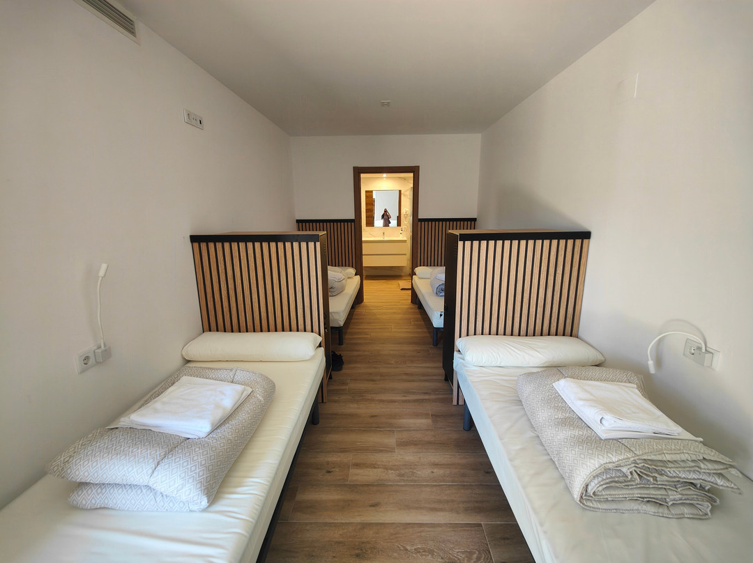 Albergue CAROI HOSTEL & ROOMS Armenteira