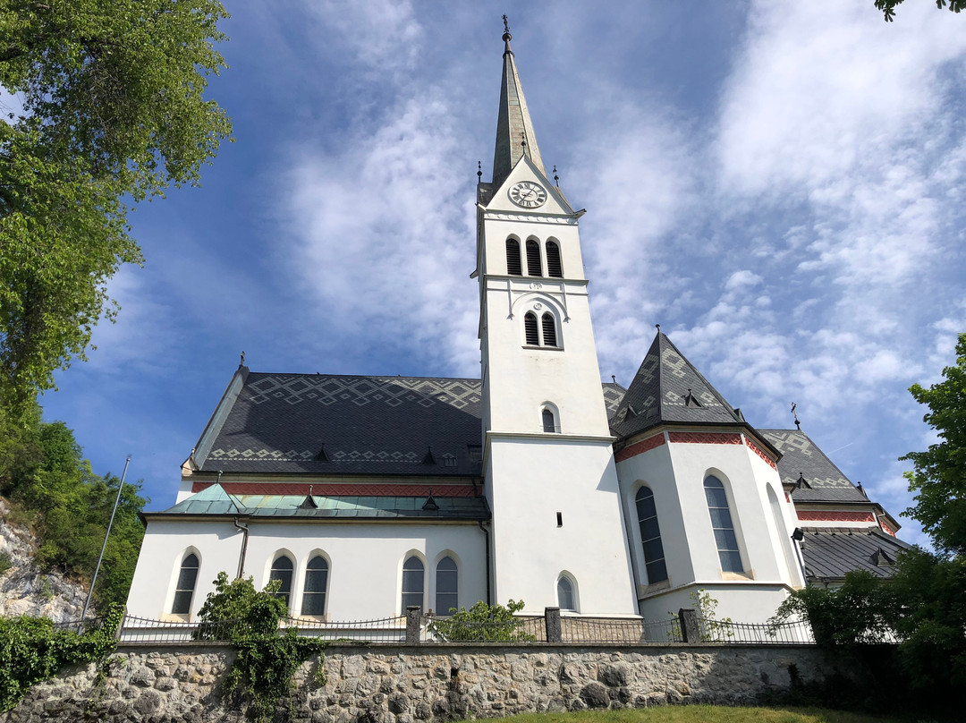 St. Martin's Parish Church-布莱德必去景点