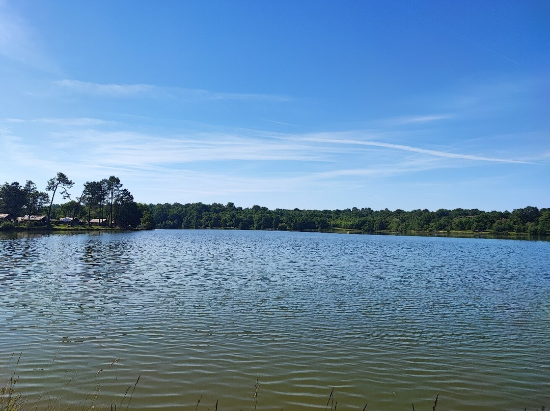 Gers旅游景点-Lac de l'Uby