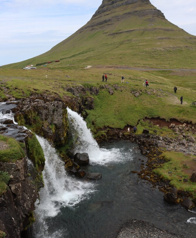 Kirkjufellsfoss-格伦达菲厄泽必去景点