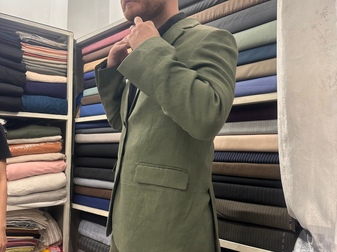 Emy Custom Tailor - Linen & Clothing Specialist-会安必去景点