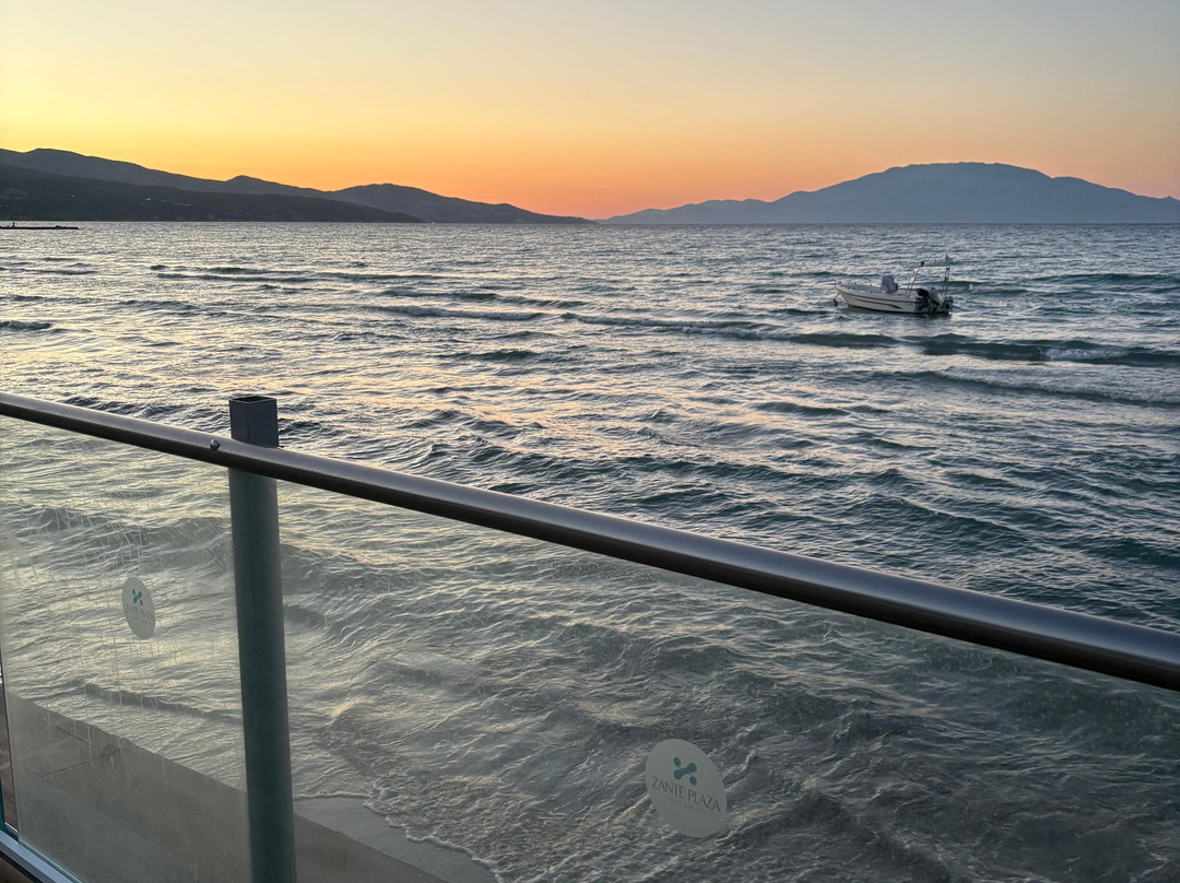 阿里卡纳斯海滩大酒店Zante Plaza主图