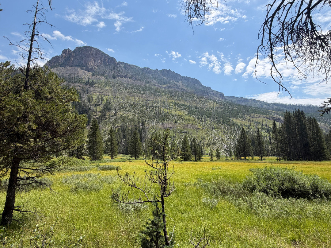 Yellowstone Hiking Guides-黄石国家公园必去景点