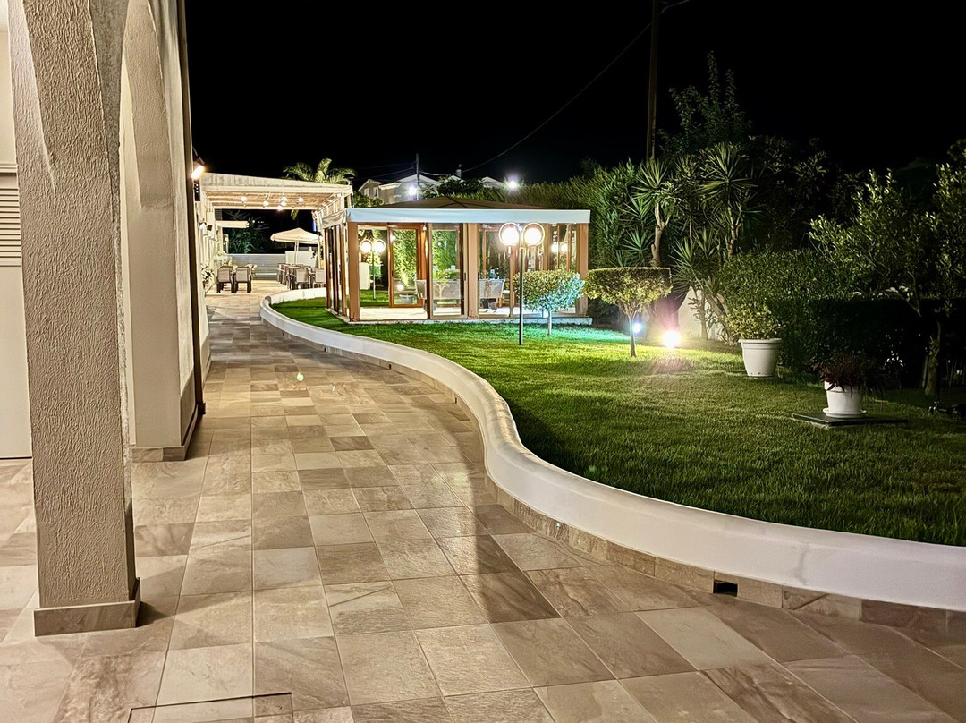 Roda Oasis Hotel & Apartments主图