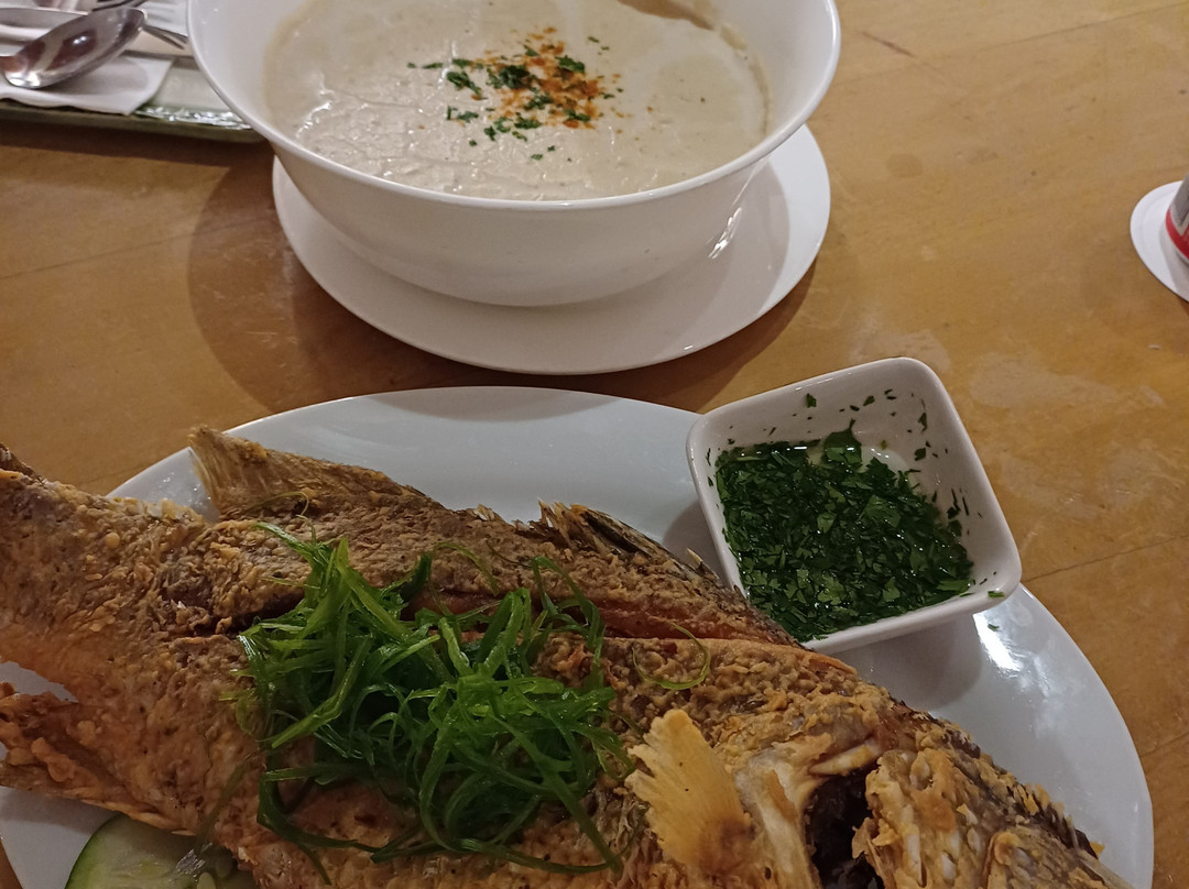 马约酒店主图