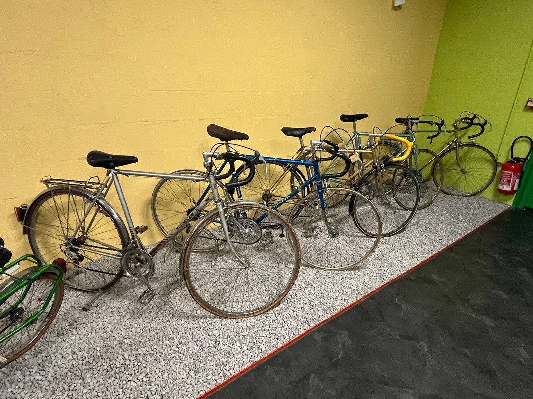 Village des Metiers D'antan & Musee Motobecane-Saint-Quentin City必去景点