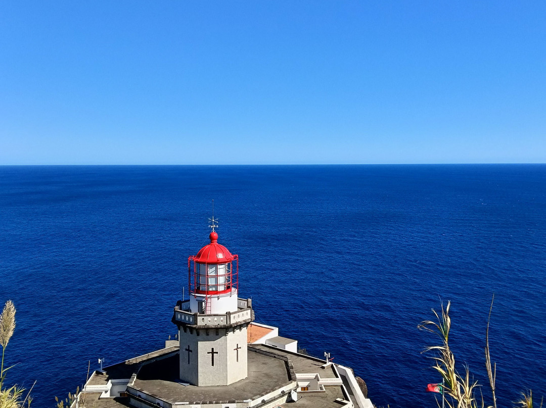 Farol do Arnel-Nordeste必去景点