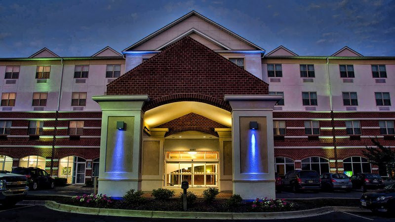 Ironsides酒店住宿-Holiday Inn Express La Plata By IHG