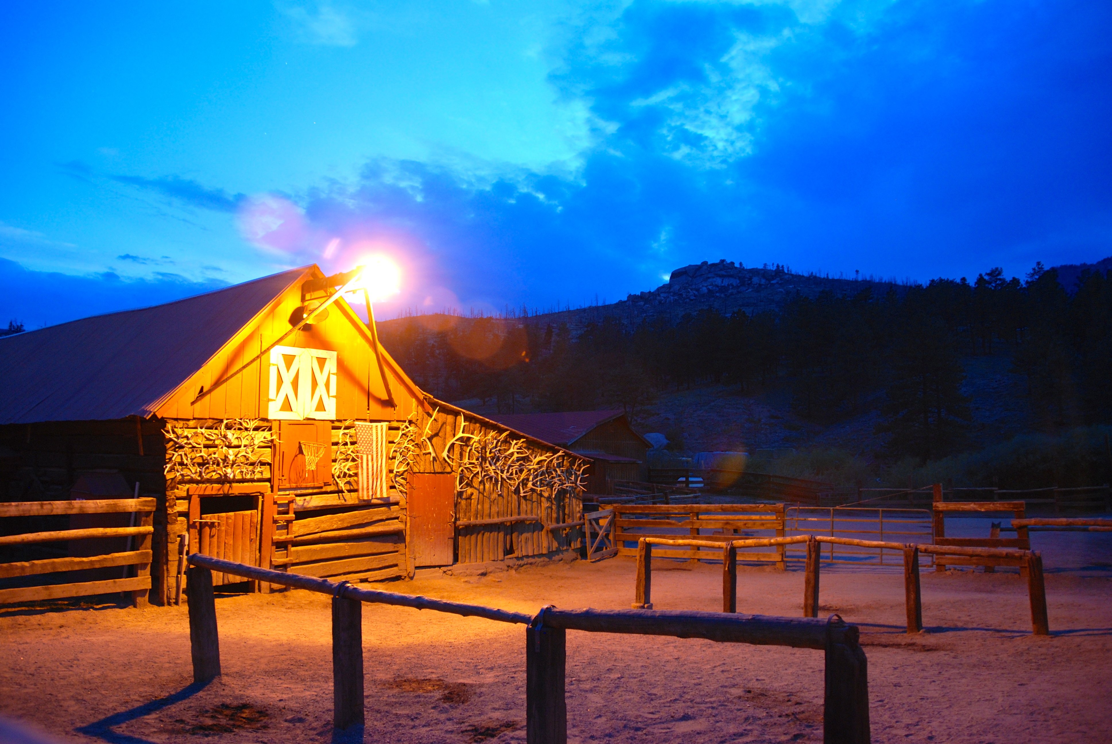 Lost Valley Ranch-官方