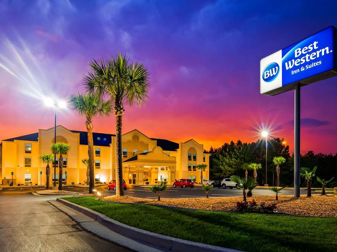 贝斯特韦斯特布拉德伯里旅馆&套房酒店主图