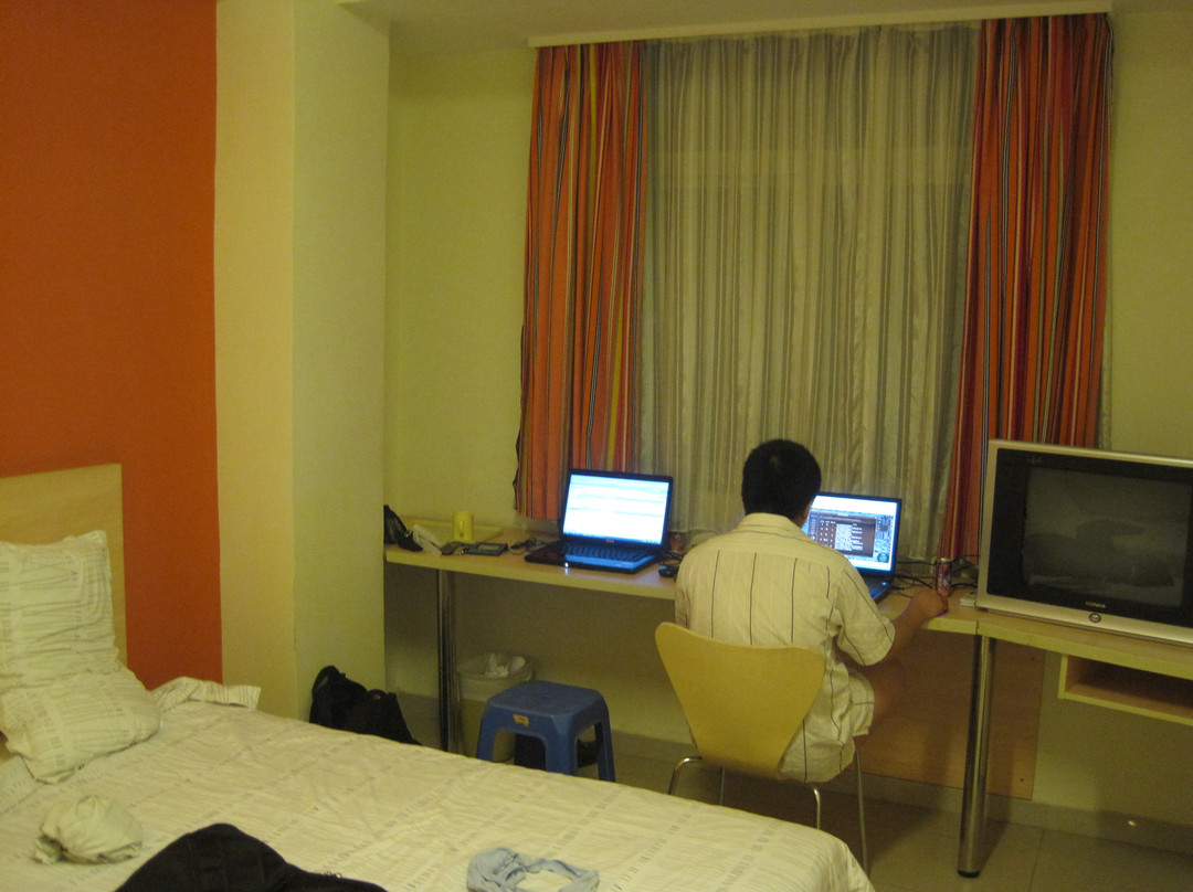 东莞八方快捷酒店樟木头店主图